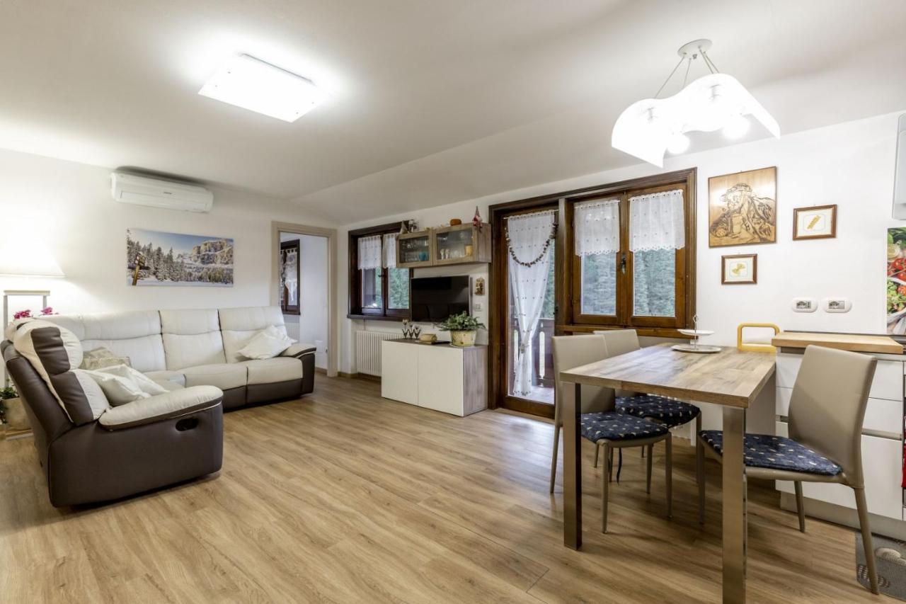 Des Alpes 2 Apartment Canazei Luaran gambar